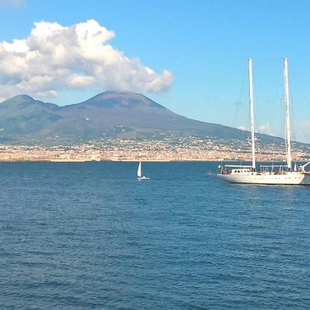 Bed and Breakfast Napoli Storia E Mare Экстерьер фото