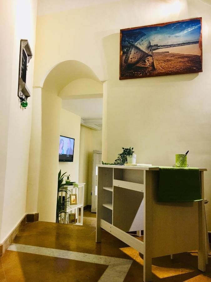 Bed and Breakfast Napoli Storia E Mare Экстерьер фото